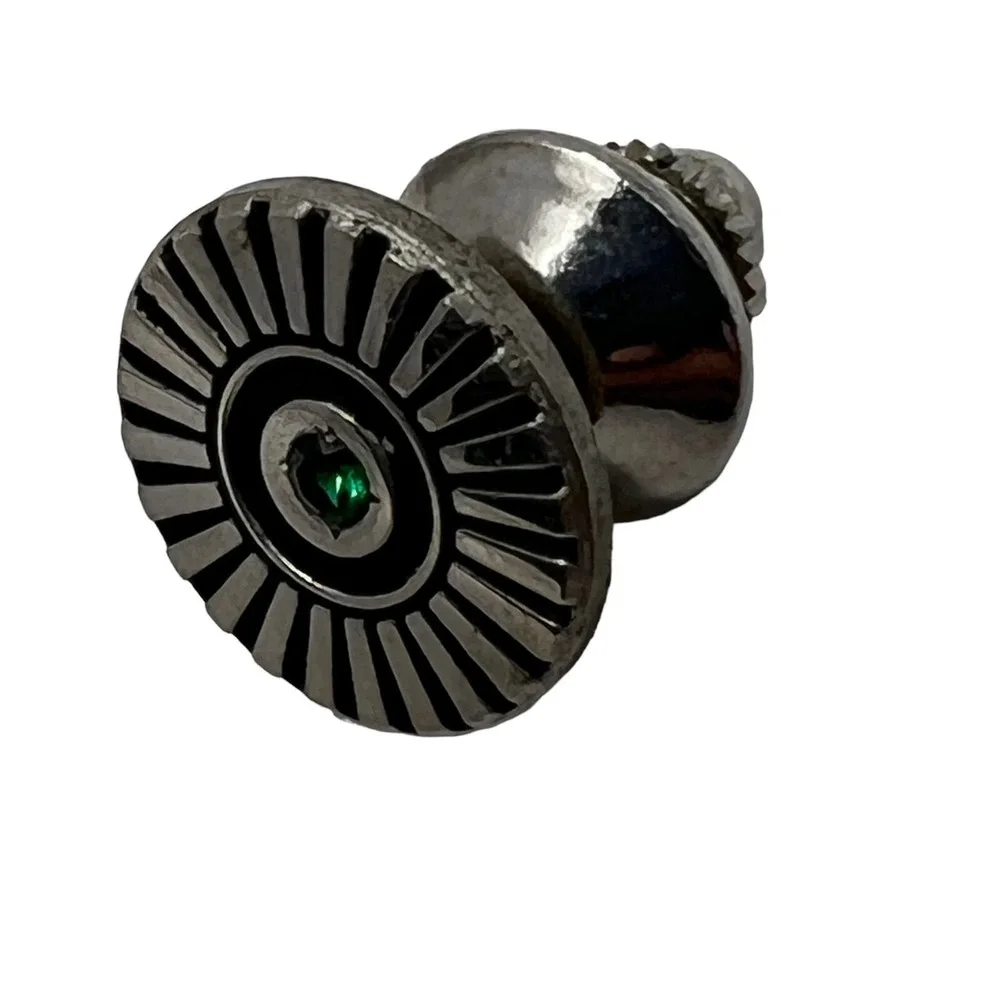 Vintage Terryberry‎ Sterling Tie Tack Green Center Stone Wheel Recognition Pin